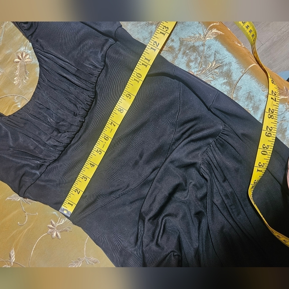 Elegant Black Sleeveless Dress. Size Small. Stretch. Gathered Detail. Midi - Picture 5 of 6